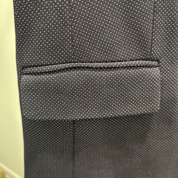 Banana Republic, navy blue blazer - Picture 5 of 7